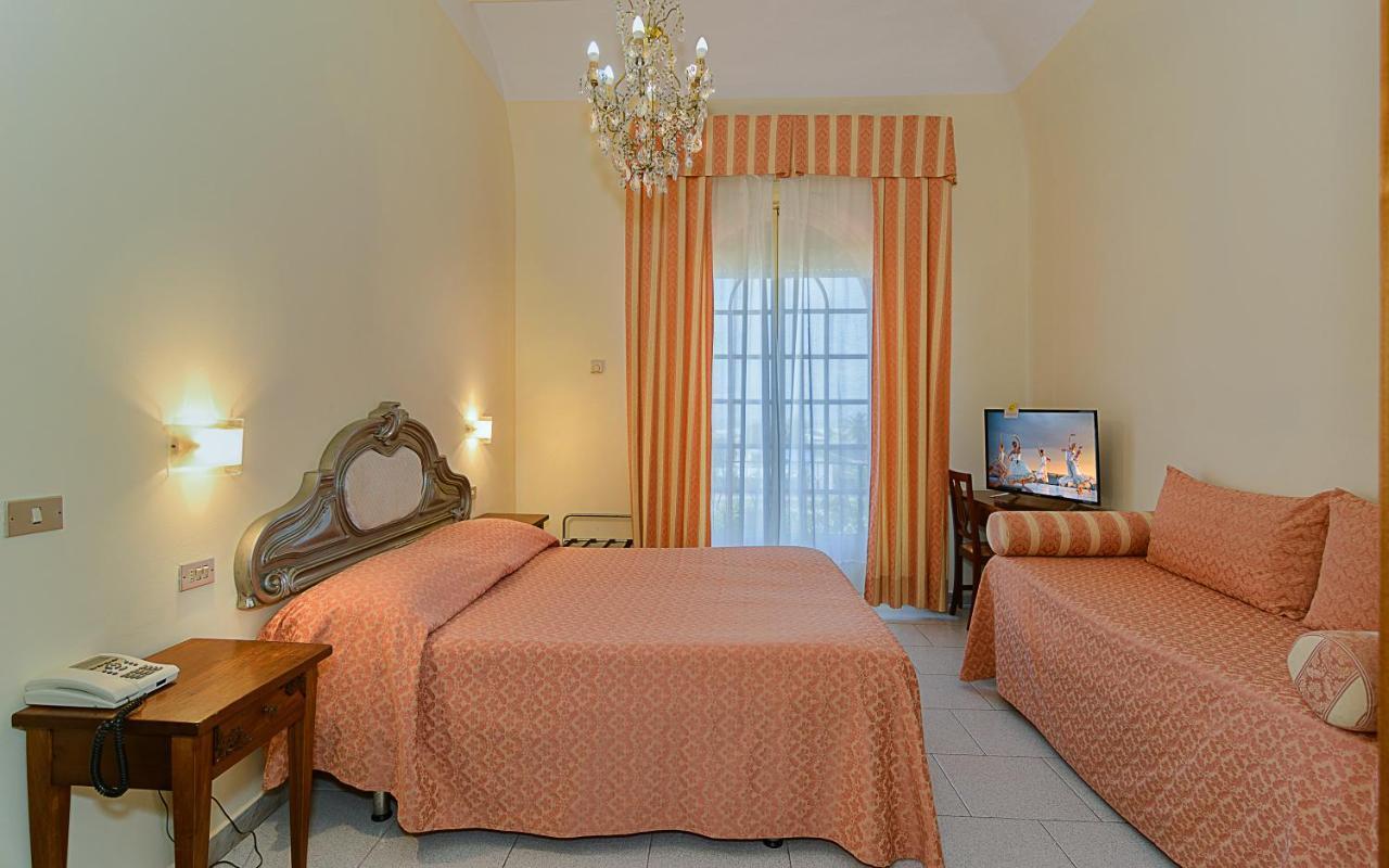 Hotel Poseidon Marina di Pietrasanta Buitenkant foto