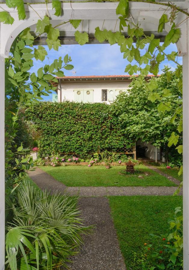 Hotel Poseidon Marina di Pietrasanta Buitenkant foto