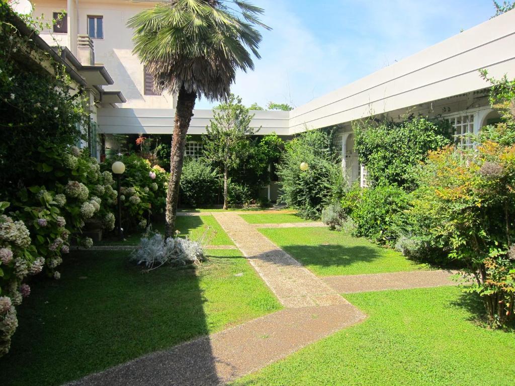 Hotel Poseidon Marina di Pietrasanta Buitenkant foto