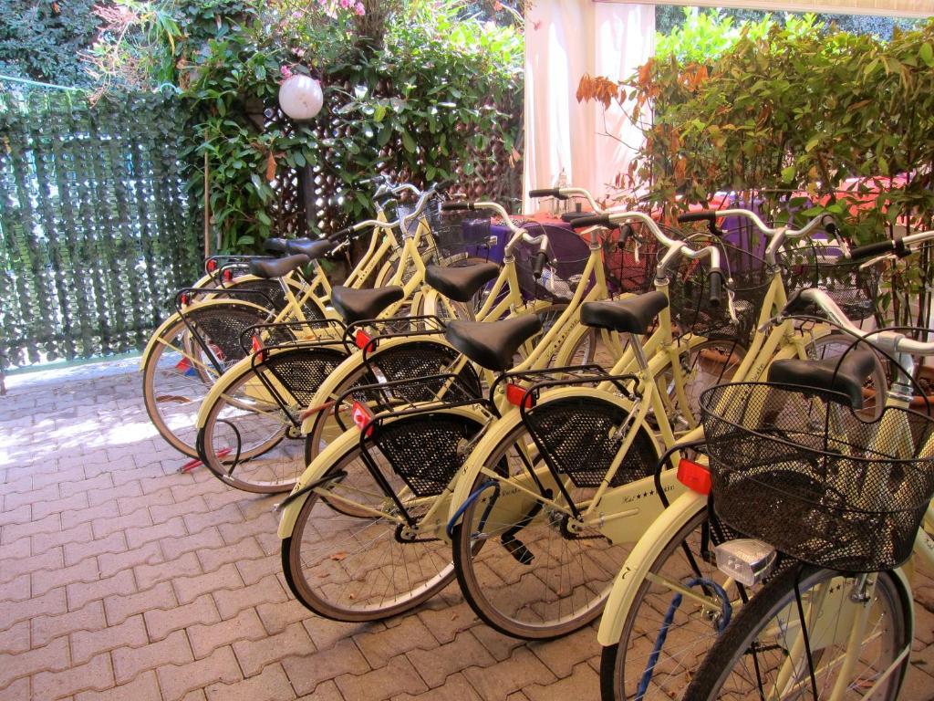 Hotel Poseidon Marina di Pietrasanta Buitenkant foto