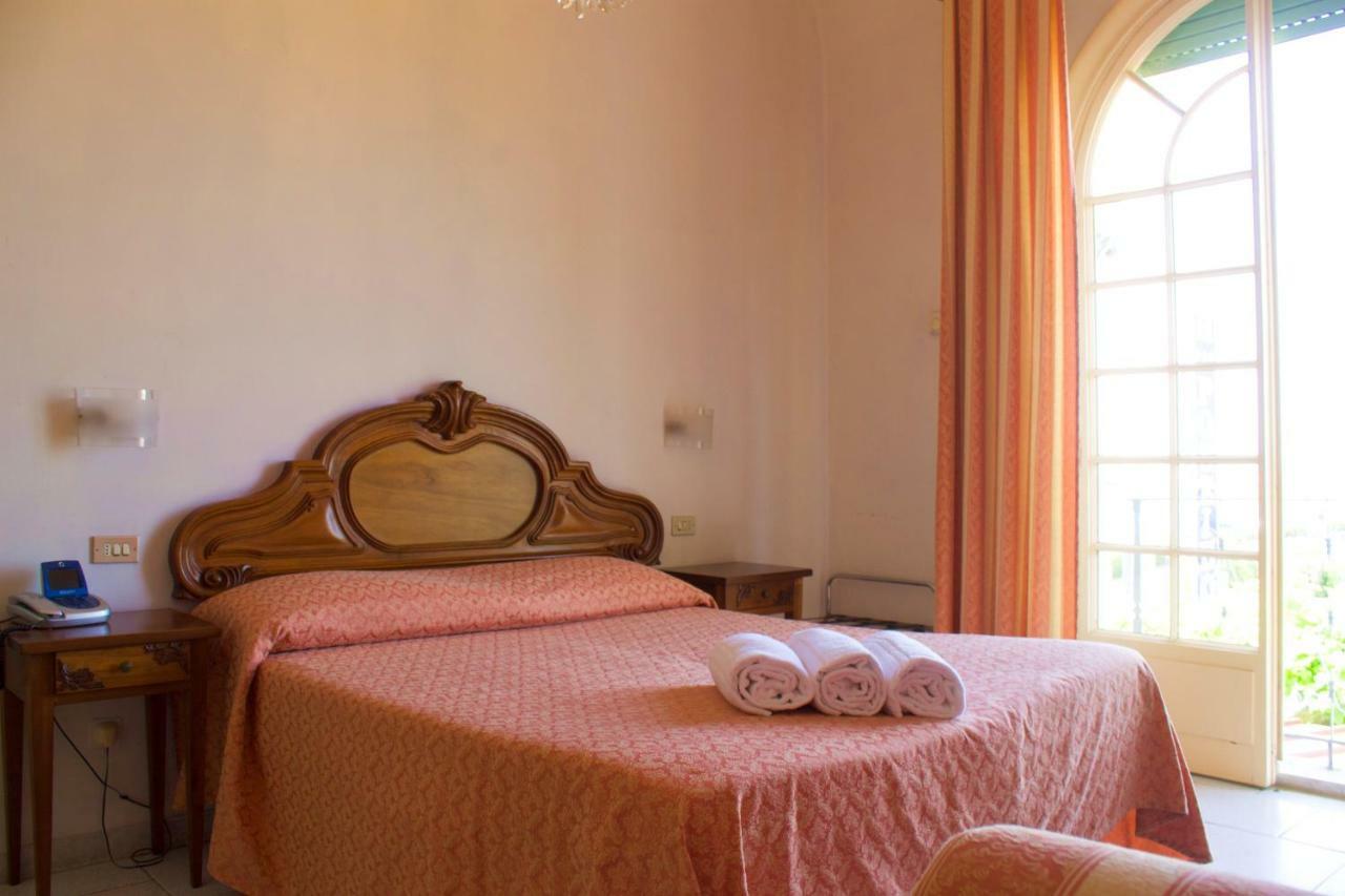 Hotel Poseidon Marina di Pietrasanta Buitenkant foto