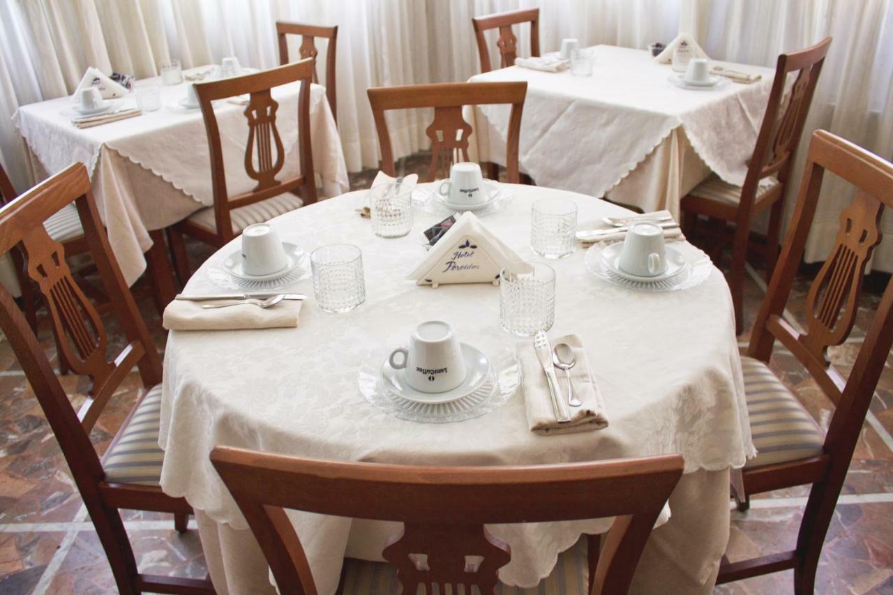 Hotel Poseidon Marina di Pietrasanta Buitenkant foto
